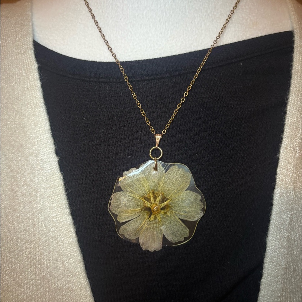 REAL Dried Flower Floral Pendant Necklace